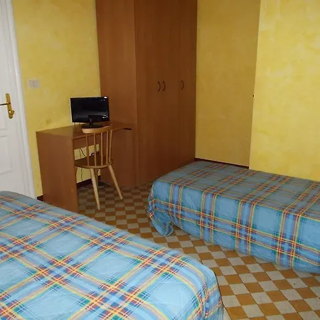 Hotell Stazione 2*